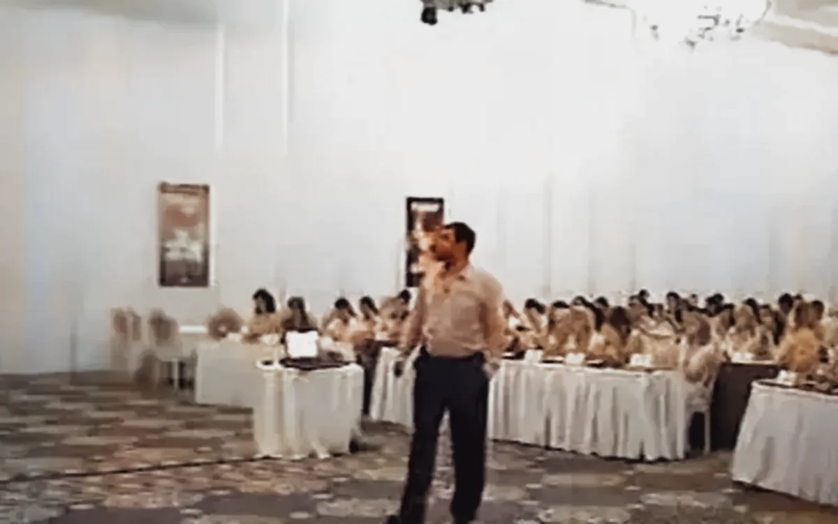 Türkiye, Antalya: Saha ekiplerine satış teknikleri eğitimi